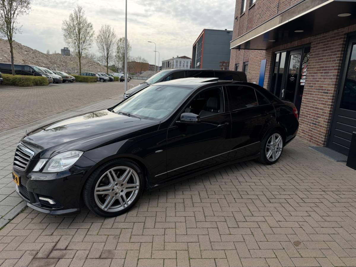 Mercedes-Benz E-Klasse Mercedes-Benz E-klasse 350 CDI Avantgarde Pano Automaat 231PK Airco Cruise Navi Elk.Ramen