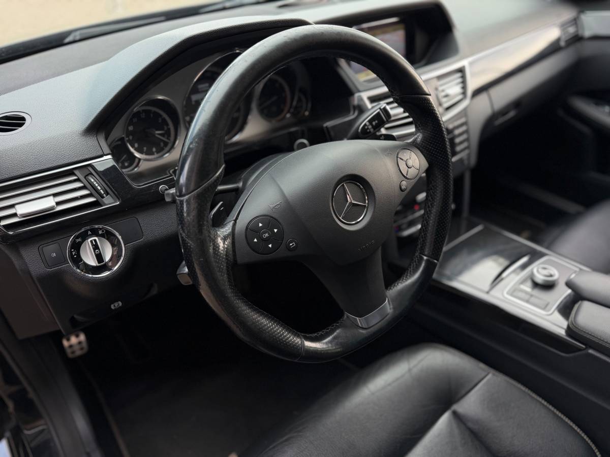 Mercedes-Benz E-Klasse Mercedes-Benz E-klasse 350 CDI Avantgarde Pano Automaat 231PK Airco Cruise Navi Elk.Ramen