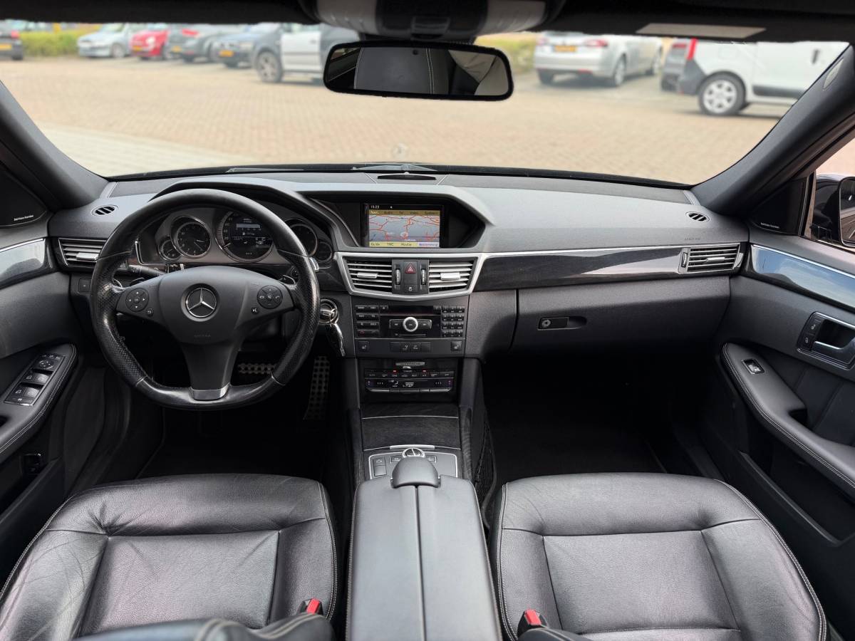 Mercedes-Benz E-Klasse Mercedes-Benz E-klasse 350 CDI Avantgarde Pano Automaat 231PK Airco Cruise Navi Elk.Ramen