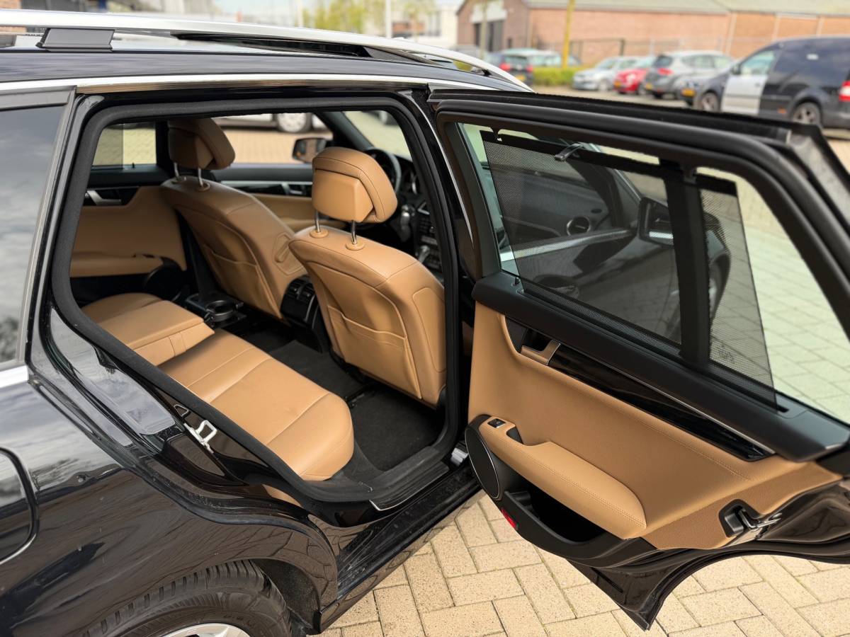 Mercedes-Benz C-Klasse Mercedes-Benz C-klasse Estate 250 CDI 4M 4MATIC Automaat Pano Blue Efficiency Business Class Elegance Airco Navi Elk.Ramen Cruise
