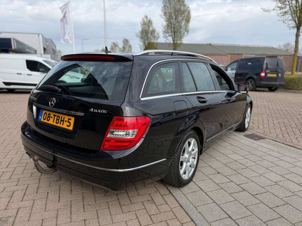 Mercedes-Benz C-Klasse Mercedes-Benz C-klasse Estate 250 CDI 4M 4MATIC Automaat Pano Blue Efficiency Business Class Elegance Airco Navi Elk.Ramen Cruise