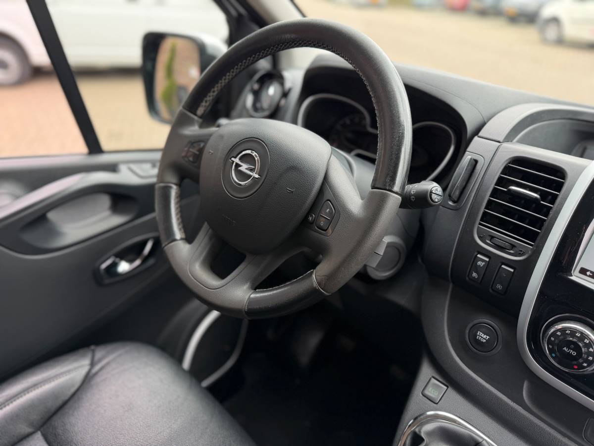 Opel Vivaro Opel Vivaro 1.6 CDTI L2H1 DC Sport EcoFlex Dubbele Cabine Dubbele Schuifdeuren Airco Navi Keyless Entry Elk.Ramen Cruise Control