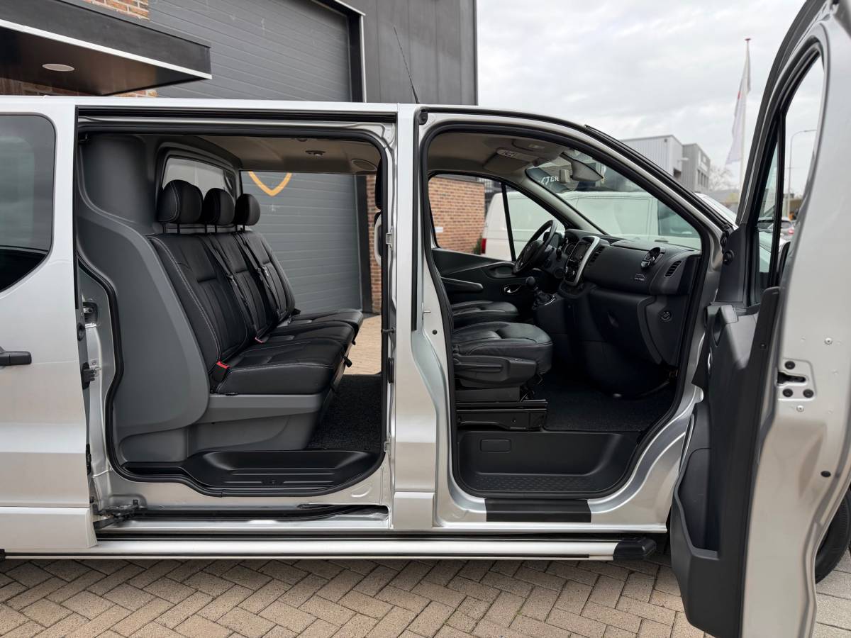 Opel Vivaro Opel Vivaro 1.6 CDTI L2H1 DC Sport EcoFlex Dubbele Cabine Dubbele Schuifdeuren Airco Navi Keyless Entry Elk.Ramen Cruise Control