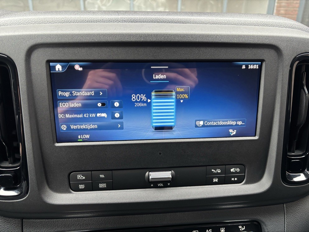 Mercedes-Benz eVito Mercedes-Benz eVito eVito 112 L2 60 kWh