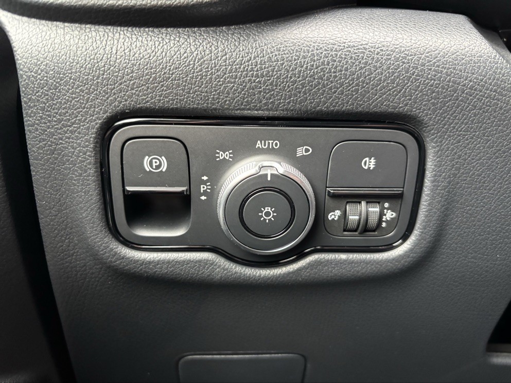 Mercedes-Benz eVito Mercedes-Benz eVito eVito 112 L2 60 kWh