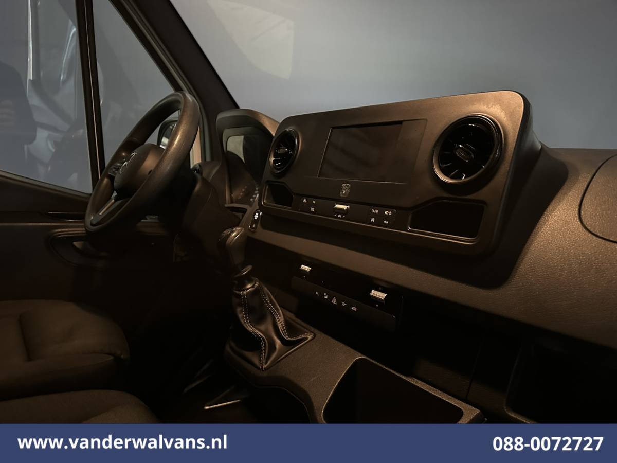 Mercedes-Benz Sprinter Mercedes-Benz Sprinter 315 CDI 150pk L2H1 Euro6 Airco | Camera | Apple Carplay | Cruisecontrol | Trekhaak Android Auto, Stoelverwarming, Parkeersensoren, Bijrijdersbank