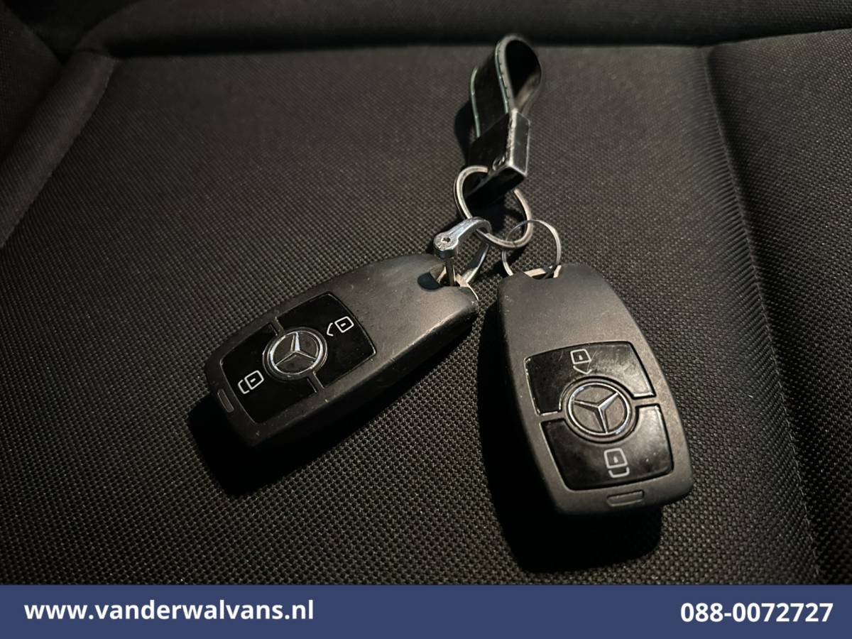 Mercedes-Benz Sprinter Mercedes-Benz Sprinter 315 CDI 150pk L2H1 Euro6 Airco | Camera | Apple Carplay | Cruisecontrol | Trekhaak Android Auto, Stoelverwarming, Parkeersensoren, Bijrijdersbank