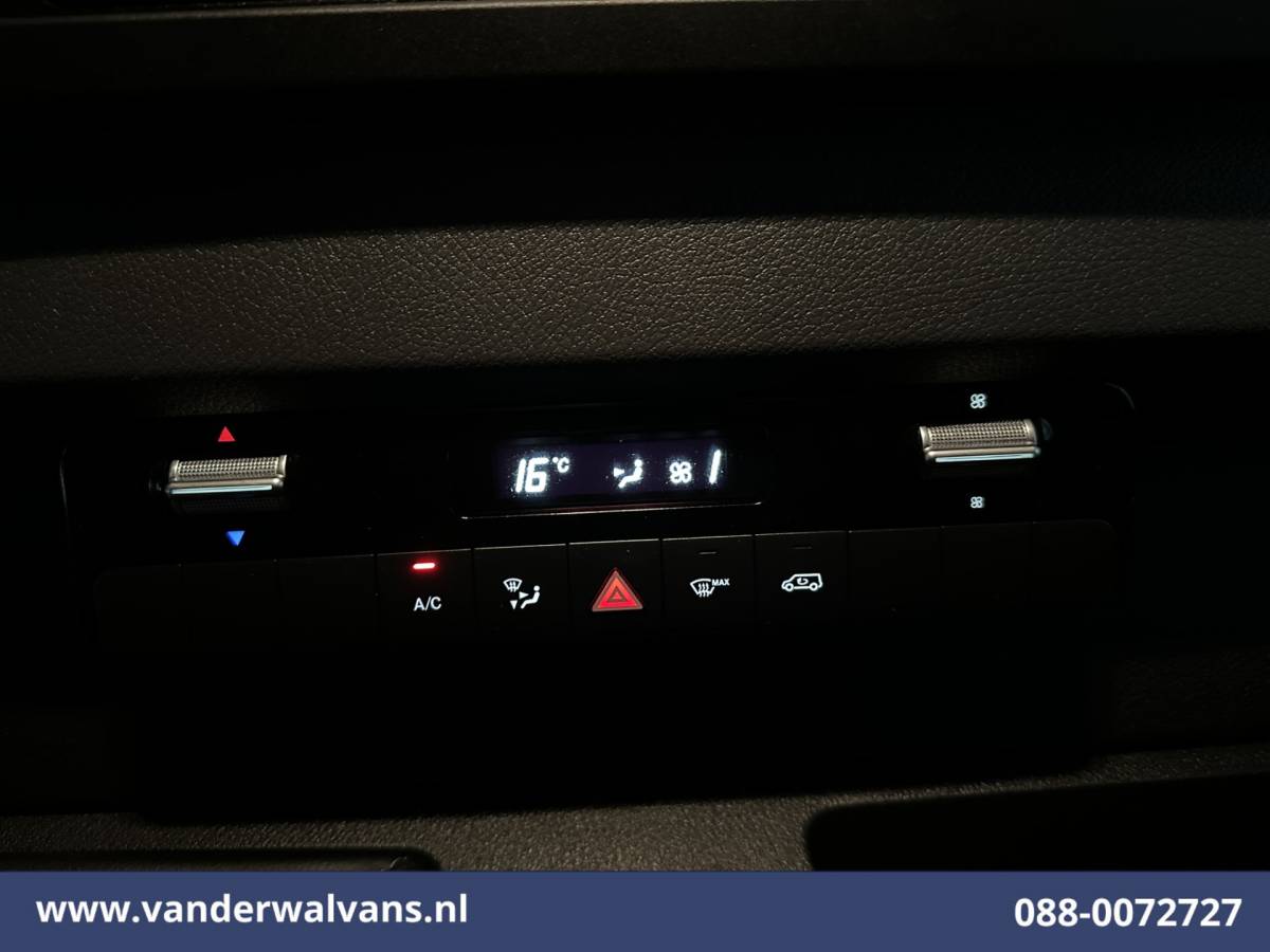 Mercedes-Benz Sprinter Mercedes-Benz Sprinter 315 CDI 150pk L2H1 Euro6 Airco | Camera | Apple Carplay | Cruisecontrol | Trekhaak Android Auto, Stoelverwarming, Parkeersensoren, Bijrijdersbank