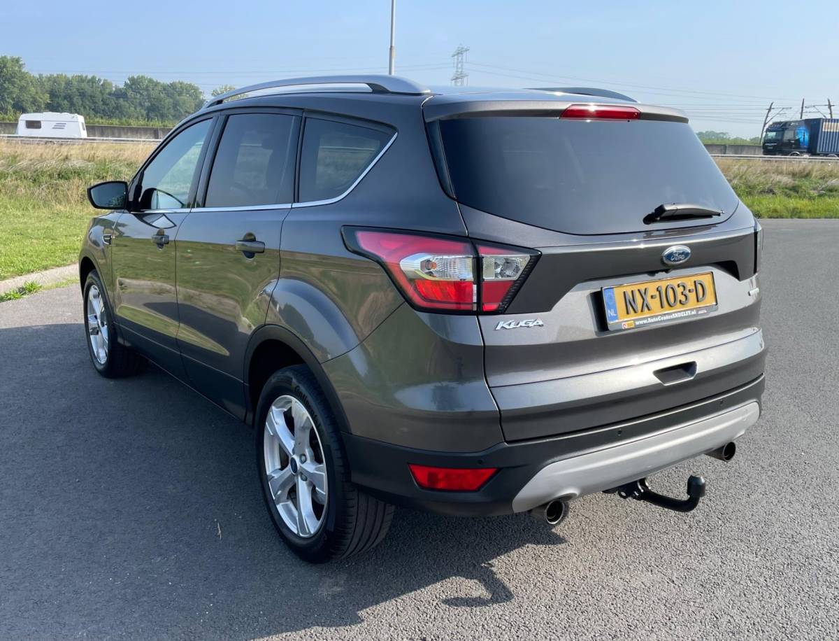 Ford Kuga Ford Kuga 1.5 EcoBoost Titanium, 150PK, Trekhaak, Cam, Navi, Cruise, Climate, Keyless, 1e eig afk, Geen import, Nap, Dealer oh!