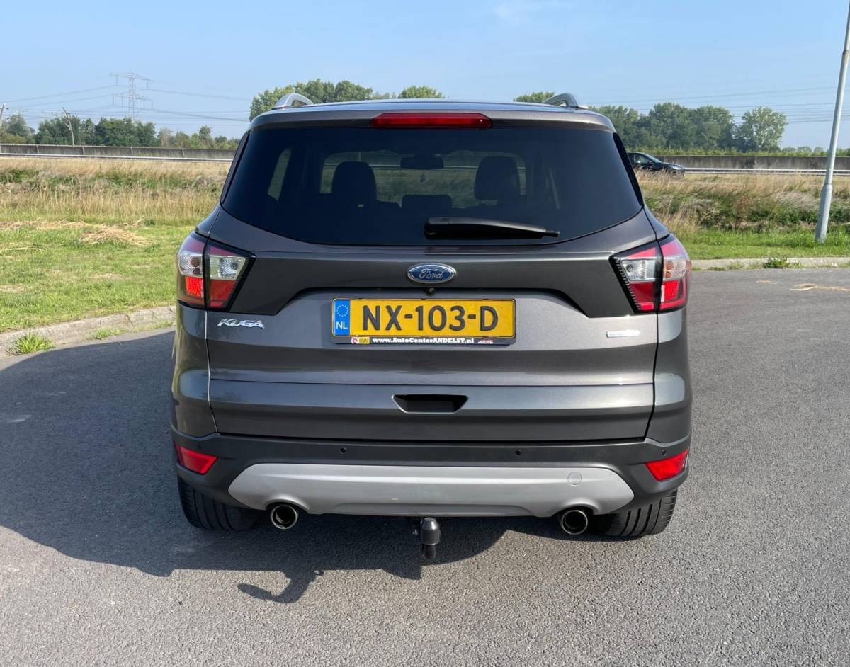 Ford Kuga Ford Kuga 1.5 EcoBoost Titanium, 150PK, Trekhaak, Cam, Navi, Cruise, Climate, Keyless, 1e eig afk, Geen import, Nap, Dealer oh!