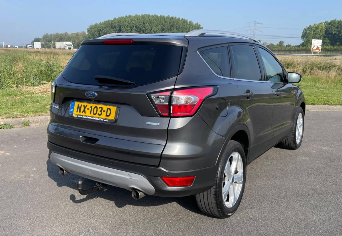 Ford Kuga Ford Kuga 1.5 EcoBoost Titanium, 150PK, Trekhaak, Cam, Navi, Cruise, Climate, Keyless, 1e eig afk, Geen import, Nap, Dealer oh!