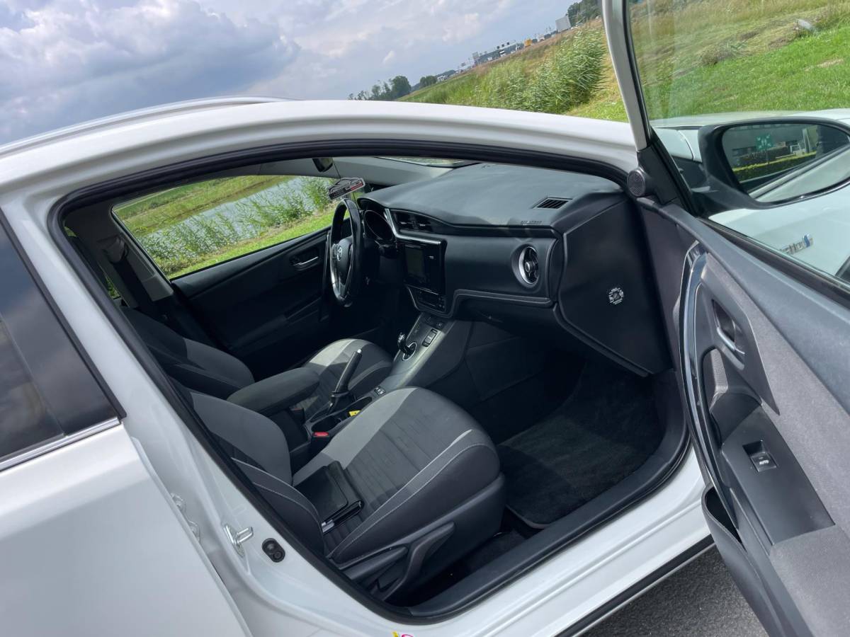 Toyota Auris Toyota Auris Touring Sports 1.8 Hybrid Freestyle, Aut, Pano, Cruise, Cam, Keyless, Navi, Geen import, Nap, Dealer oh!