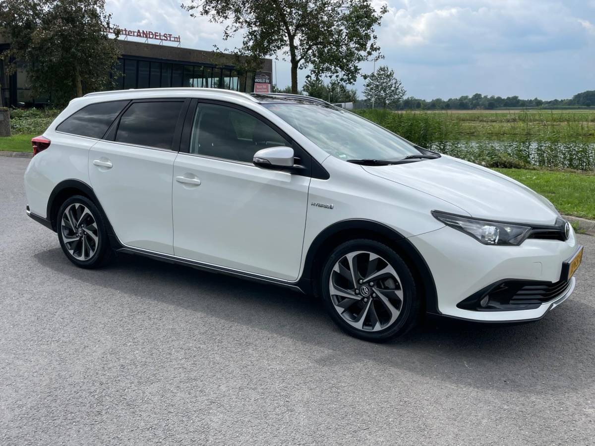 Toyota Auris Toyota Auris Touring Sports 1.8 Hybrid Freestyle, Aut, Pano, Cruise, Cam, Keyless, Navi, Geen import, Nap, Dealer oh!