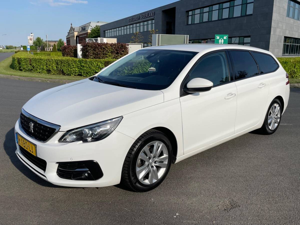 Peugeot 308 Peugeot 308 SW 1.2 PureTech Blue Lease Active, Trekhaak, Cruise, Pdc, Digi dash, 1e eig, Geen import, Nap!