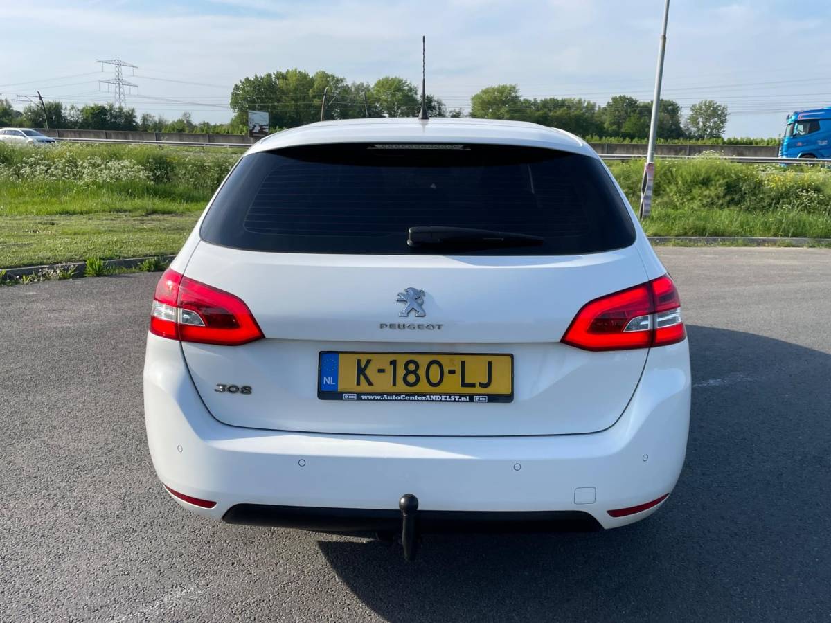 Peugeot 308 Peugeot 308 SW 1.2 PureTech Blue Lease Active, Trekhaak, Cruise, Pdc, Digi dash, 1e eig, Geen import, Nap!