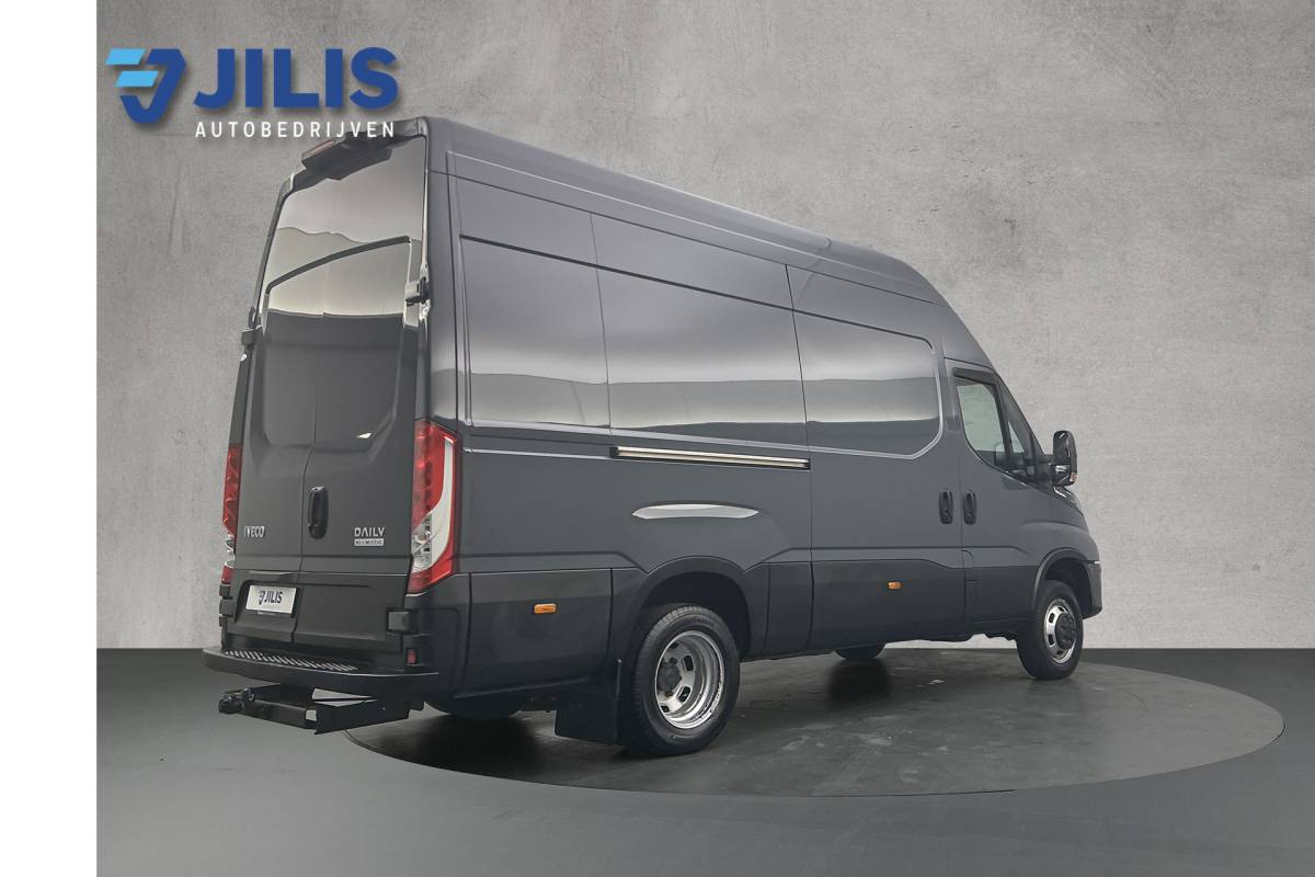 Iveco Daily Iveco Daily 35C21 Dubbellucht | Geen vrachtwagenheffing | Trekhaak 3,5T | Navigatie | LED | Camera | Airco | Cruise control