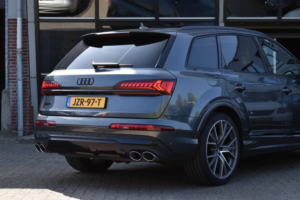 Audi Q7 Audi Q7 4.0 TFSI SQ7 quattro Pano HUD Lane B&O 360Camera Trekhaak