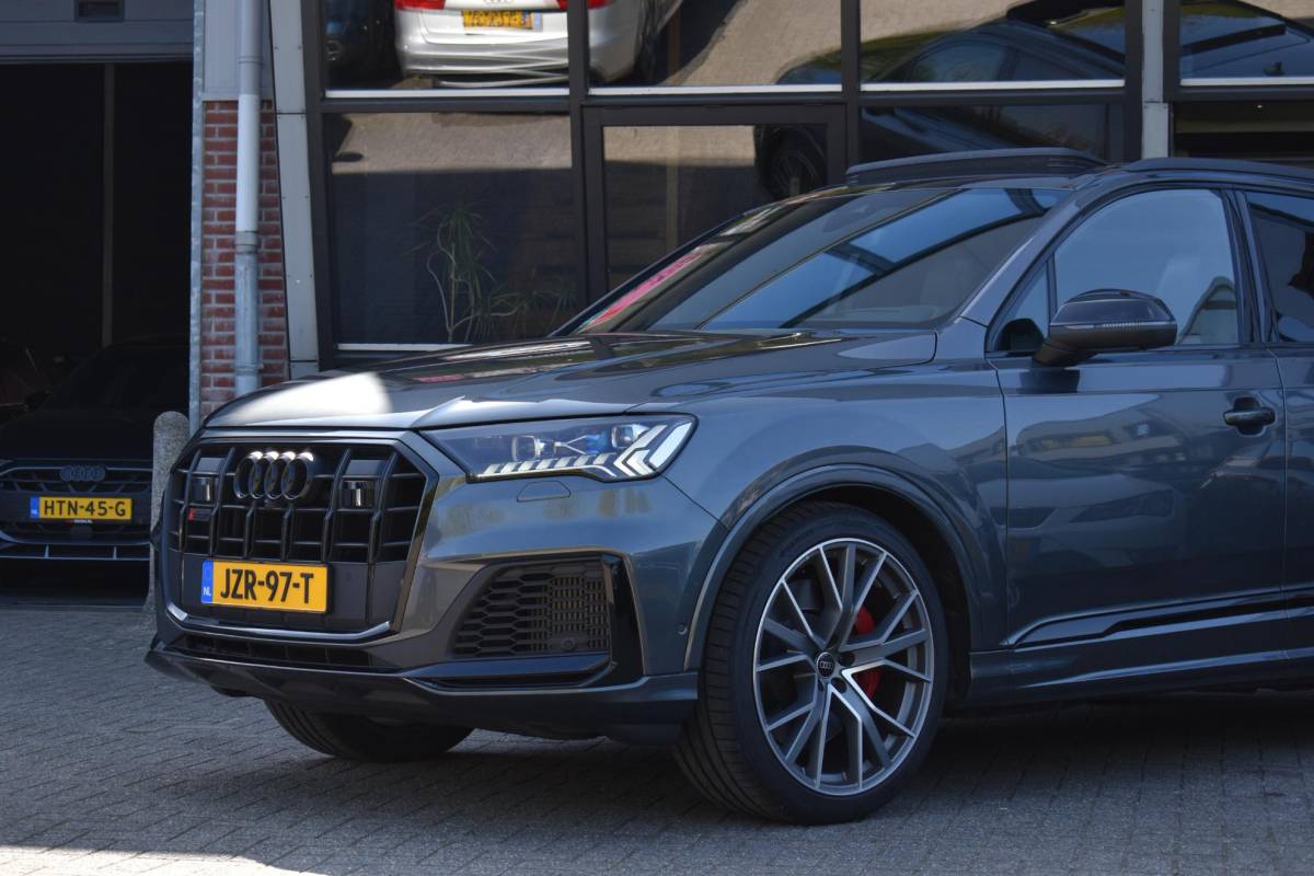 Audi Q7 Audi Q7 4.0 TFSI SQ7 quattro Pano HUD Lane B&O 360Camera Trekhaak