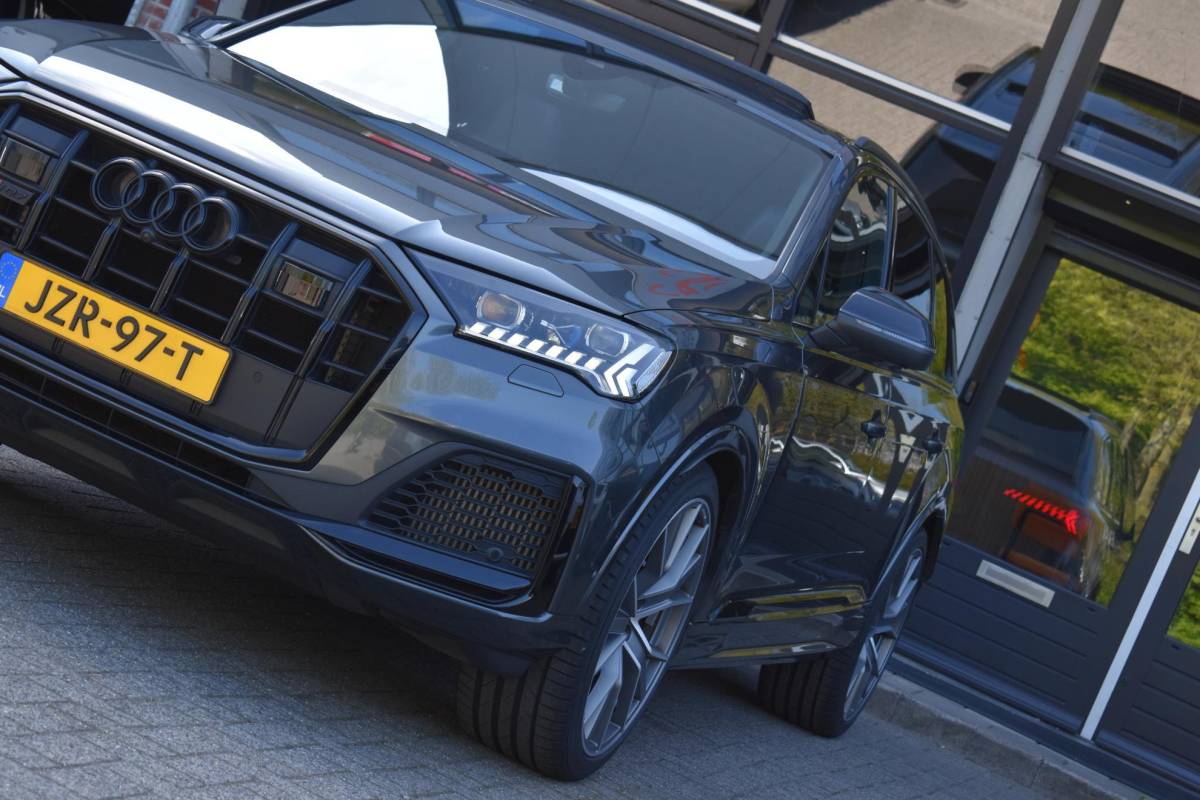 Audi Q7 Audi Q7 4.0 TFSI SQ7 quattro Pano HUD Lane B&O 360Camera Trekhaak
