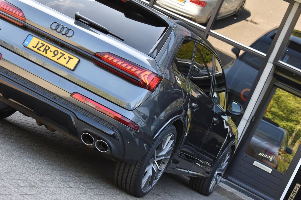 Audi Q7 Audi Q7 4.0 TFSI SQ7 quattro Pano HUD Lane B&O 360Camera Trekhaak