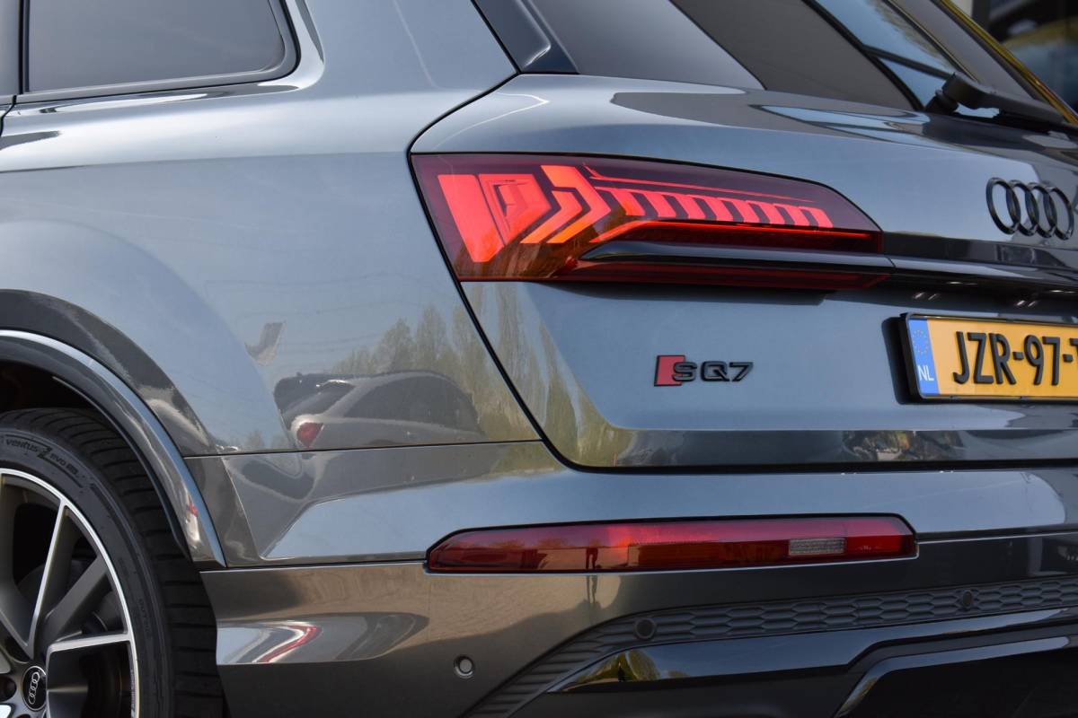Audi Q7 Audi Q7 4.0 TFSI SQ7 quattro Pano HUD Lane B&O 360Camera Trekhaak