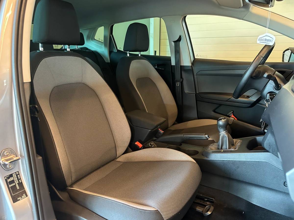 SEAT Ibiza Seat Ibiza 1.0 TSI 5-DEURS STYLE BUSINESS INTENSE-uitv|CLIMA AIRCO|NAVIGATIE|ADAPTIVE CRUISE CONTROL|APPLE CARPLAY+ANDROID|LM-VELG