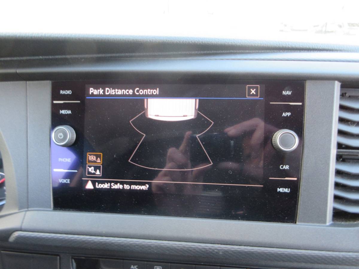 Volkswagen Transporter Volkswagen Transporter 2.0 TDI L2H1 airco navigatie trekhaak