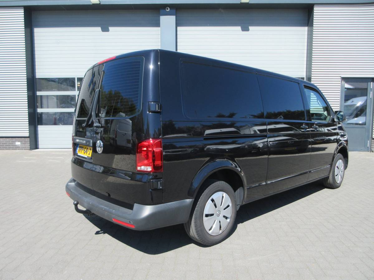 Volkswagen Transporter Volkswagen Transporter 2.0 TDI L2H1 airco navigatie trekhaak