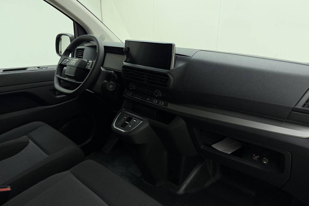 Fiat Scudo Fiat Scudo 2.0 Diesel 180 S&S L2 Automaat | Navigatie | Camera | Laadruimte betimmering | 3 Zitplaatsen | Mistlampen voor | Cruise control | Airco