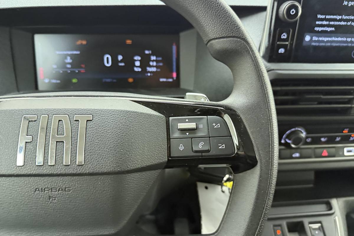 Fiat Scudo Fiat Scudo 2.0 Diesel 180 S&S L2 Automaat | Navigatie | Camera | Laadruimte betimmering | 3 Zitplaatsen | Mistlampen voor | Cruise control | Airco