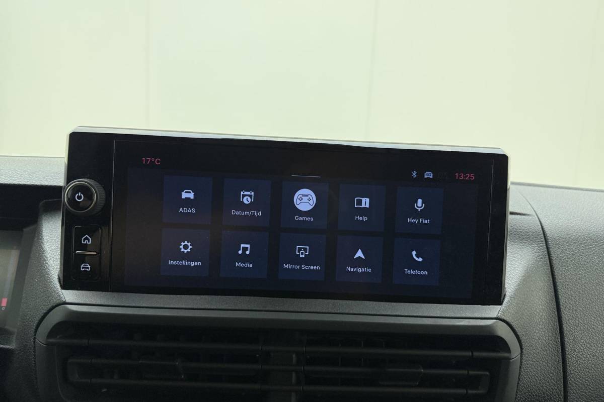 Fiat Scudo Fiat Scudo 2.0 Diesel 180 S&S L2 Automaat | Navigatie | Camera | Laadruimte betimmering | 3 Zitplaatsen | Mistlampen voor | Cruise control | Airco