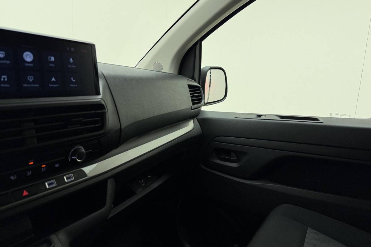 Fiat Scudo Fiat Scudo 2.0 Diesel 180 S&S L2 Automaat | Navigatie | Camera | Laadruimte betimmering | 3 Zitplaatsen | Mistlampen voor | Cruise control | Airco