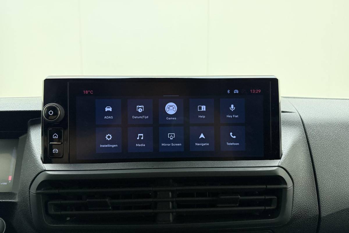 Fiat Scudo Fiat Scudo 2.0 Diesel 180 S&S L2 Automaat | Navigatie | Camera | Laadruimte betimmering | 3 Zitplaatsen | Mistlampen voor | Cruise control | Airco