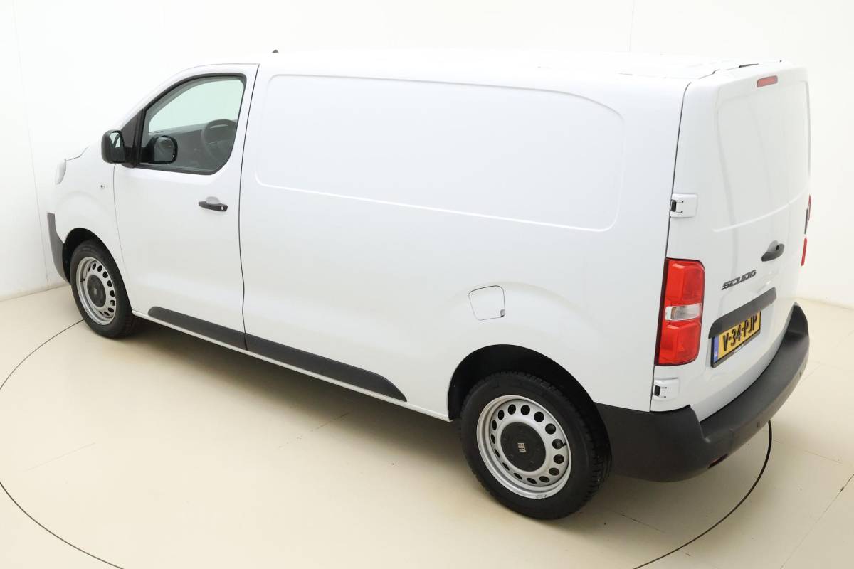 Fiat Scudo Fiat Scudo 2.0 Diesel 180 S&S L2 Automaat | Navigatie | Camera | Laadruimte betimmering | 3 Zitplaatsen | Mistlampen voor | Cruise control | Airco