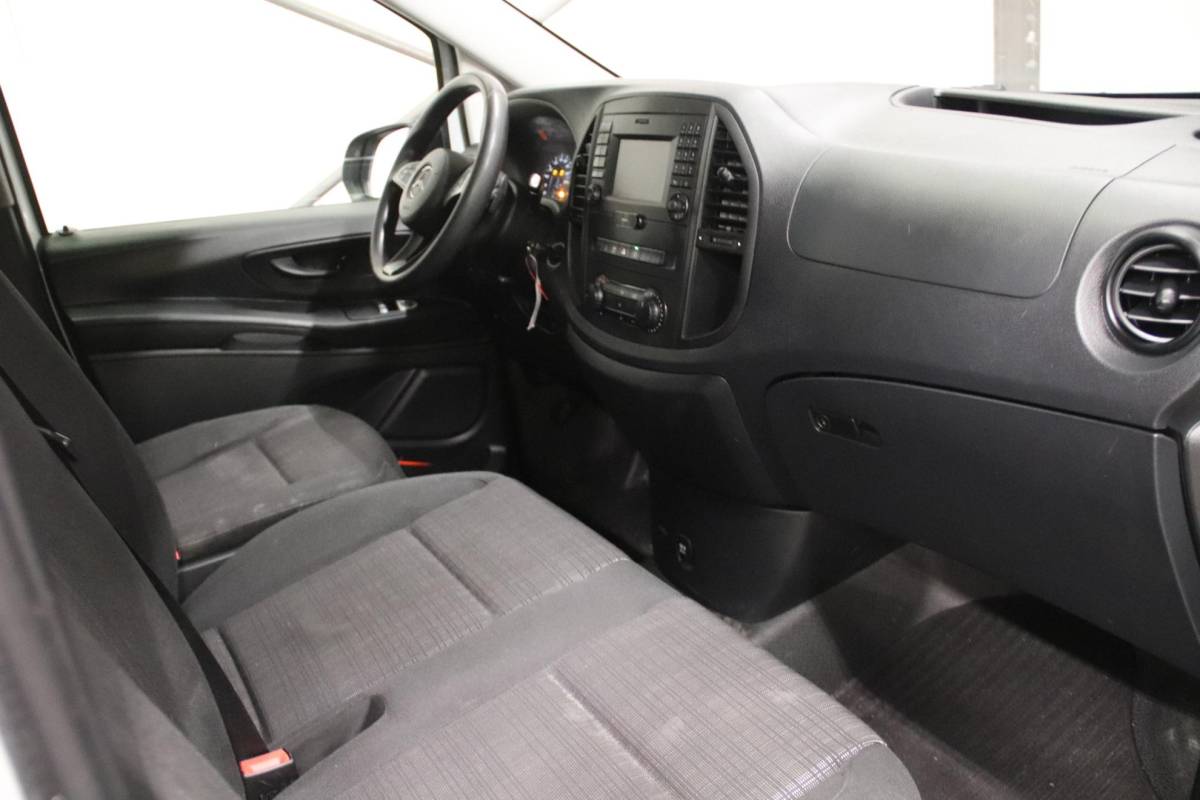 Mercedes-Benz Vito Mercedes-Benz Vito CDI LANG NAVI TREKHAAK Mercedes-Benz Vito CDI Lang NAVIGATIE TREKHAAK