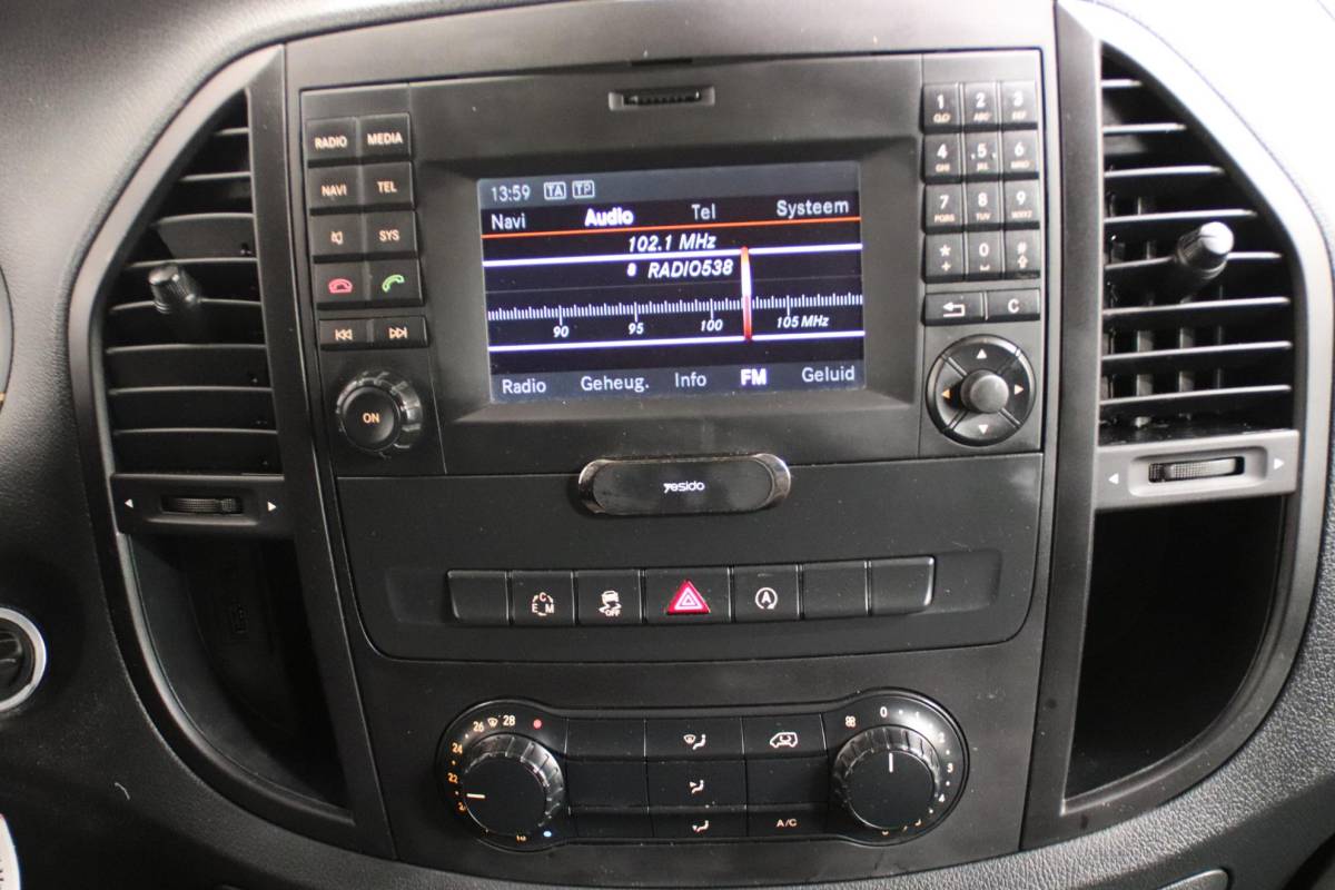 Mercedes-Benz Vito Mercedes-Benz Vito CDI LANG NAVI TREKHAAK Mercedes-Benz Vito CDI Lang NAVIGATIE TREKHAAK