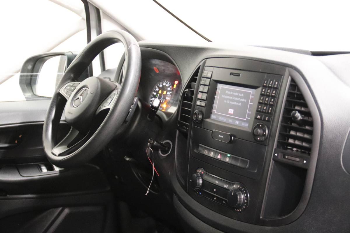 Mercedes-Benz Vito Mercedes-Benz Vito CDI LANG NAVI TREKHAAK Mercedes-Benz Vito CDI Lang NAVIGATIE TREKHAAK