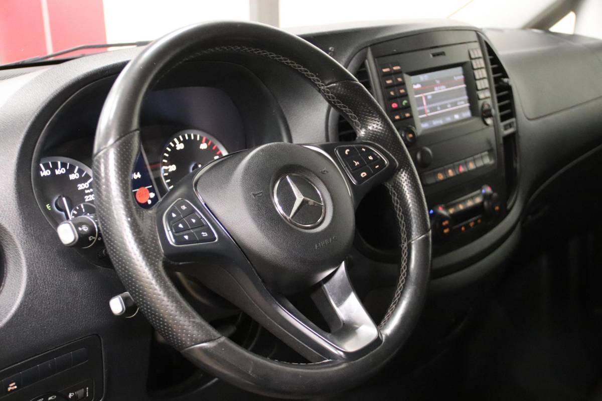 Mercedes-Benz Vito Mercedes-Benz Vito 116 CDI Lang AUTOMAAT Airco dubbele schuifdeur Mercedes-Benz Vito 116 CDI Lang airco dubbele schuifdeur