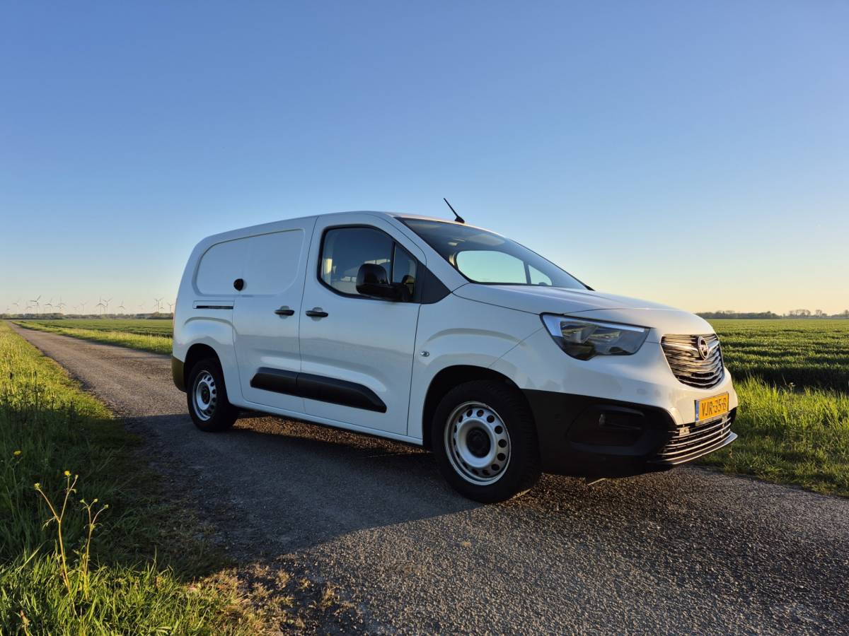 Opel Combo Opel Combo 1.5D L2H1 inrichting,102 PK,2x schuifdeur