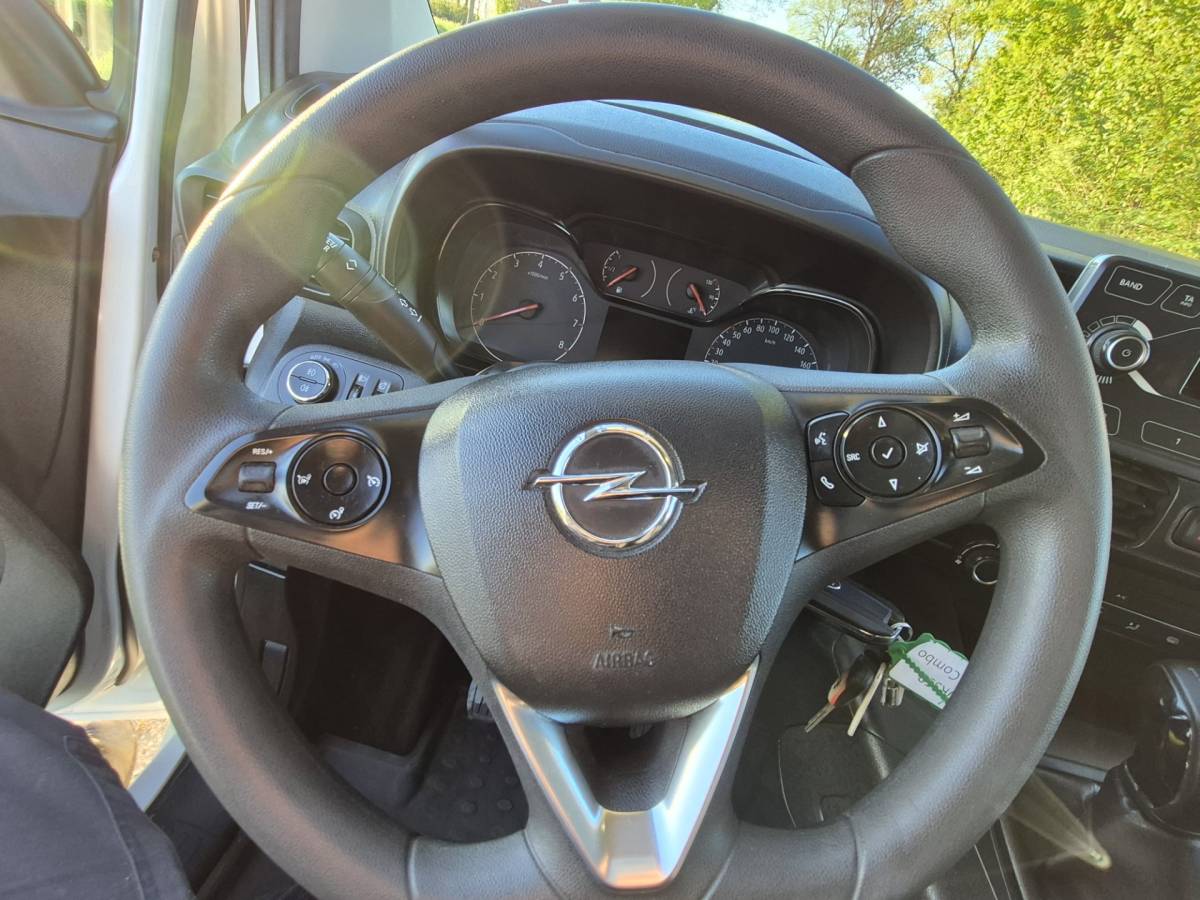 Opel Combo Opel Combo 1.5D L2H1 inrichting,102 PK,2x schuifdeur