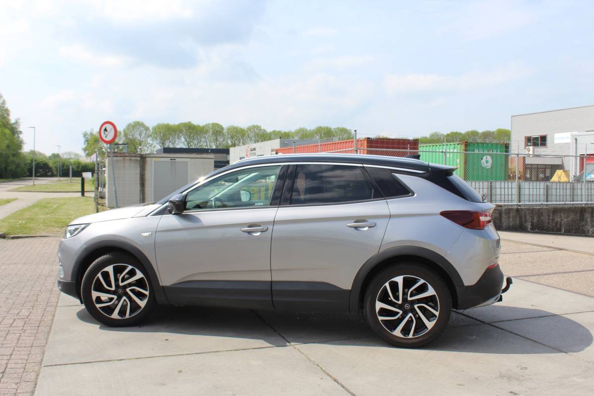 Opel Grandland X Opel Grandland X 1.2 Turbo Innovation NAP CAMERA VOL OPTIES TREKHAAK