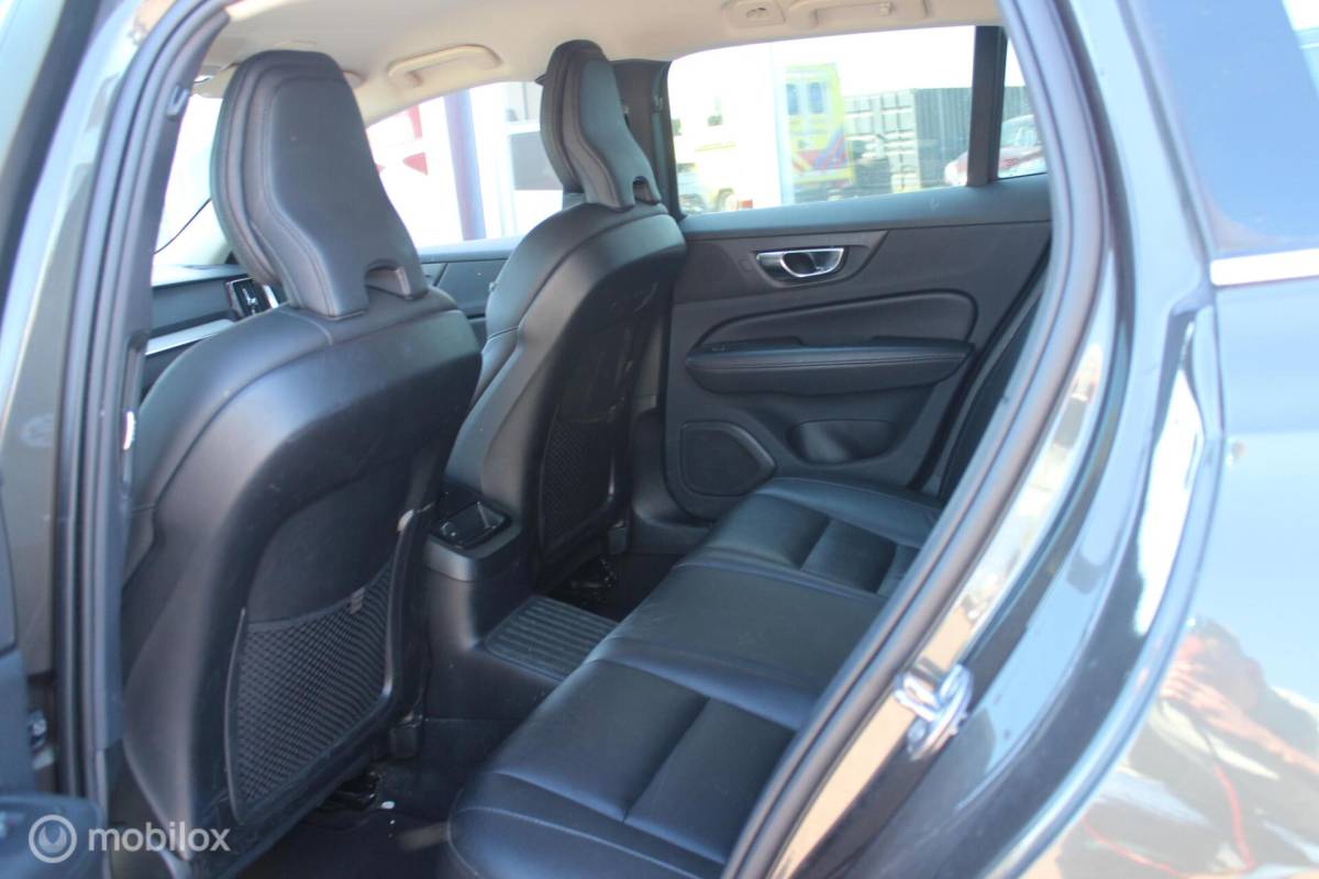 Volvo V60 Volvo V60 2.0 T6 Recharge AWD Inscription Leder Trekhaak NAP