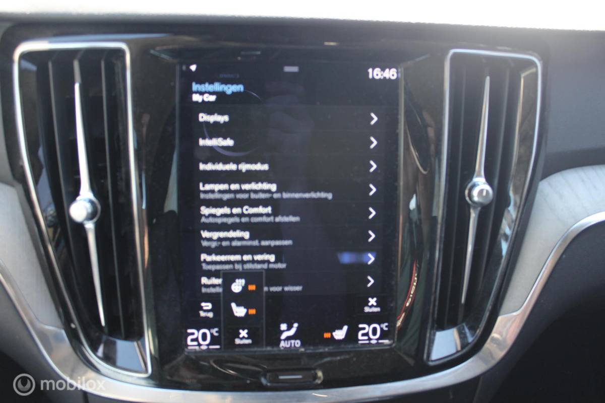 Volvo V60 Volvo V60 2.0 T6 Recharge AWD Inscription Leder Trekhaak NAP