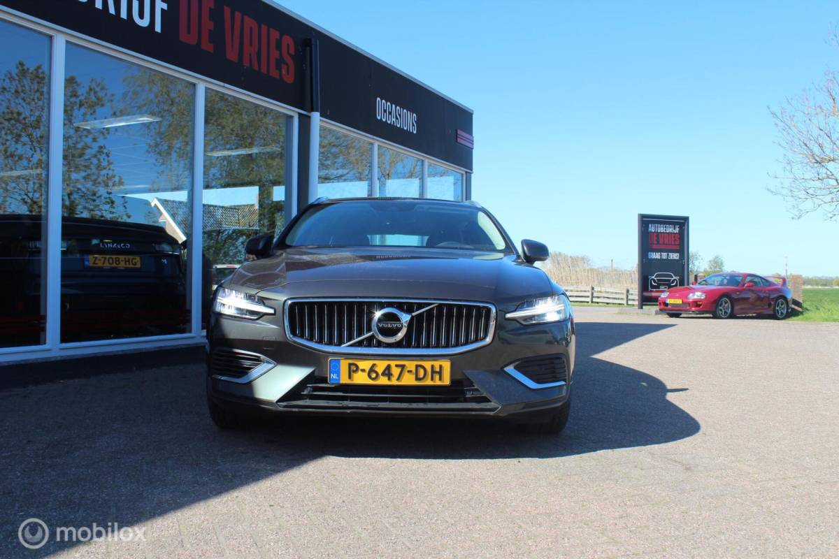 Volvo V60 Volvo V60 2.0 T6 Recharge AWD Inscription Leder Trekhaak NAP