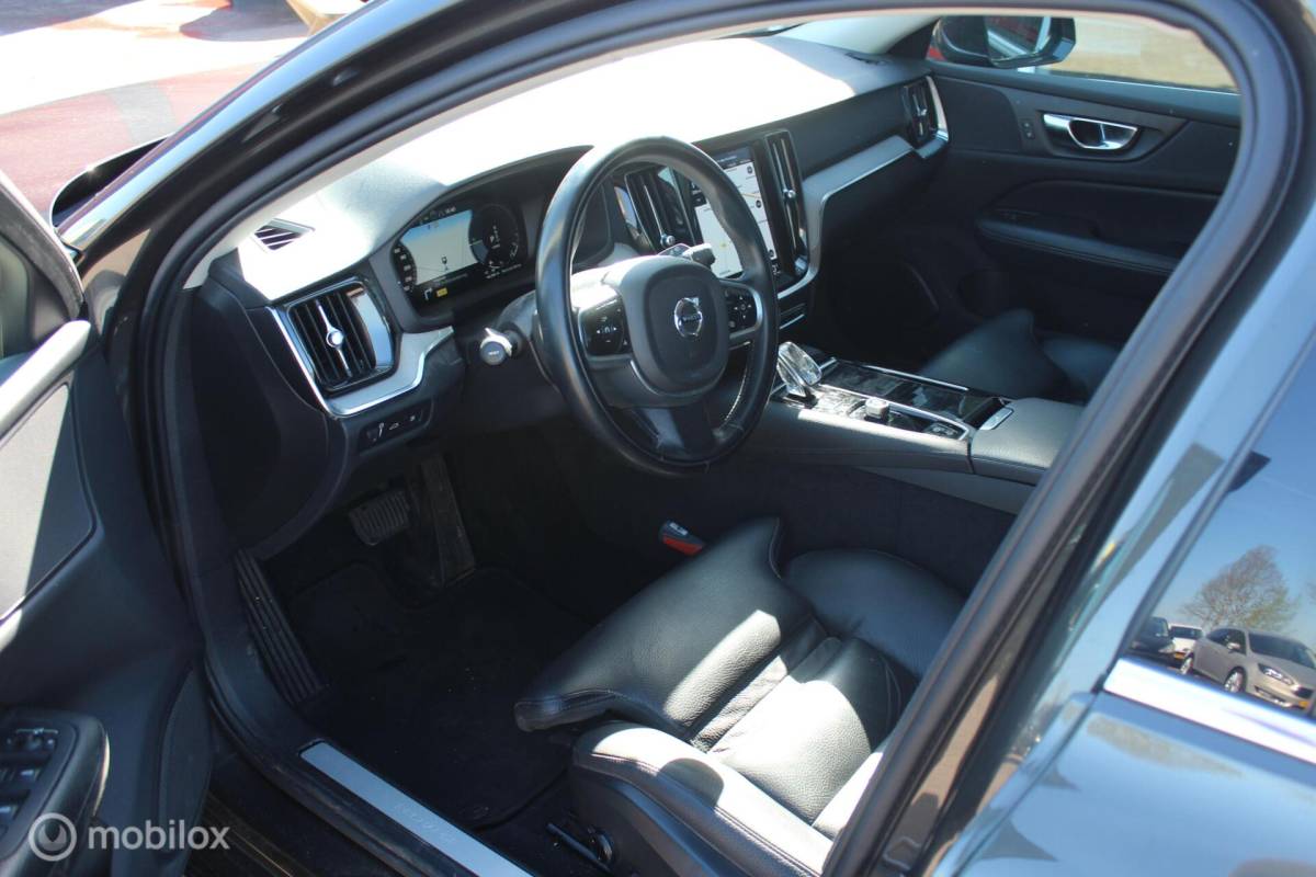Volvo V60 Volvo V60 2.0 T6 Recharge AWD Inscription Leder Trekhaak NAP