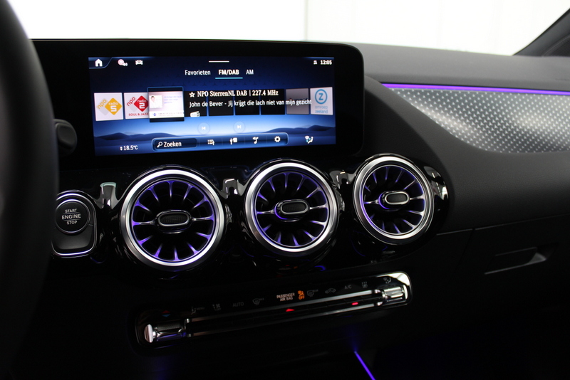 Mercedes-Benz B-Klasse Mercedes-Benz B-klasse 250 e Star Edition Luxury Line 164PK, AUTOMAAT | HYBRIDE | DEELS LEER | SFEERVERLICHTING | ELEC-ACHTERKLEP | CARPLAY