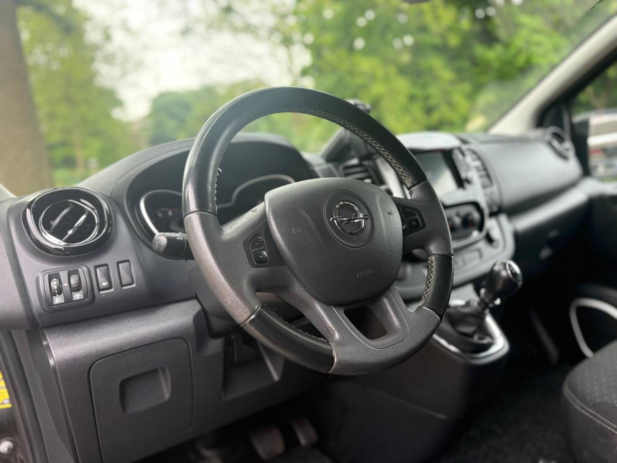 Opel Vivaro Opel Vivaro 1.6 CDTI L1H1 Sport EcoFlex|145pk|EURO6|NAP|airco|cruise|achteruitrijcamera|navi|trekhaak|dubbele schuifdeur