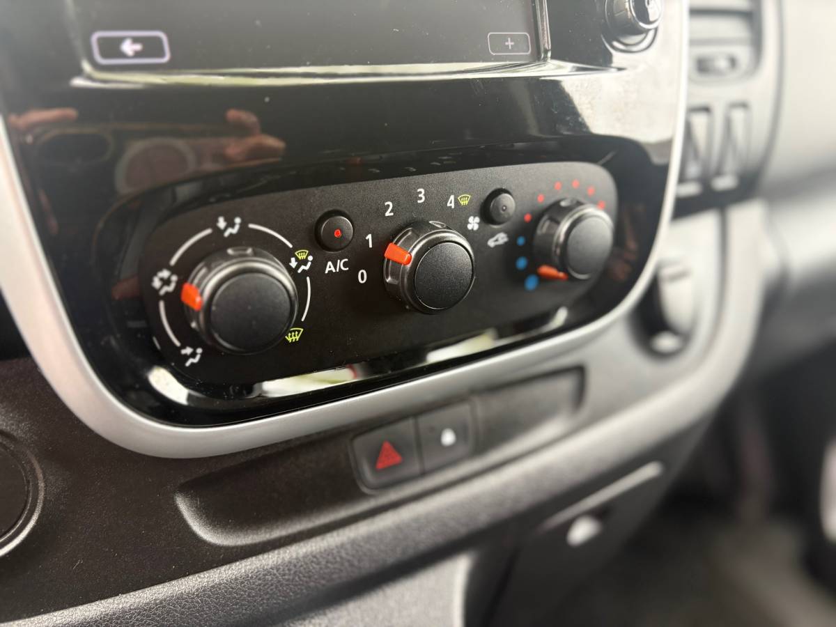 Opel Vivaro Opel Vivaro 1.6 CDTI L1H1 Sport EcoFlex|145pk|EURO6|NAP|airco|cruise|achteruitrijcamera|navi|trekhaak|dubbele schuifdeur