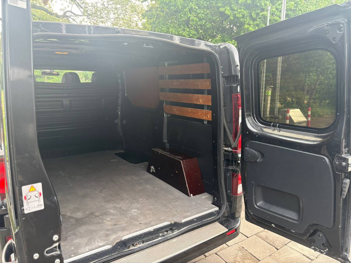 Opel Vivaro Opel Vivaro 1.6 CDTI L1H1 Sport EcoFlex|145pk|EURO6|NAP|airco|cruise|achteruitrijcamera|navi|trekhaak|dubbele schuifdeur