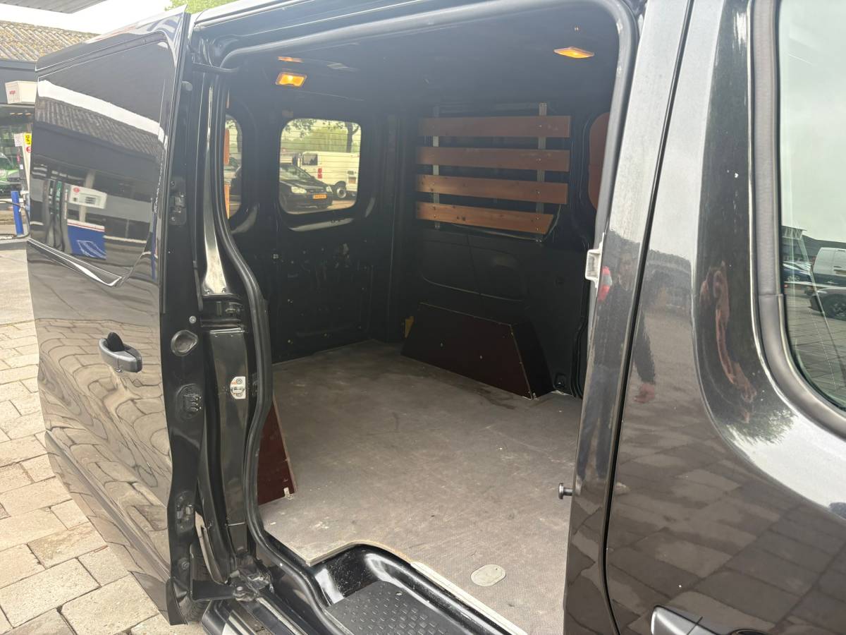 Opel Vivaro Opel Vivaro 1.6 CDTI L1H1 Sport EcoFlex|145pk|EURO6|NAP|airco|cruise|achteruitrijcamera|navi|trekhaak|dubbele schuifdeur